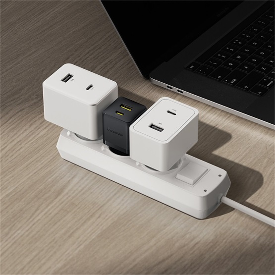 Baseus Palm hálózati gyorstöltő 30W, USB Type-C + USB Type-A, fekete - Image 3
